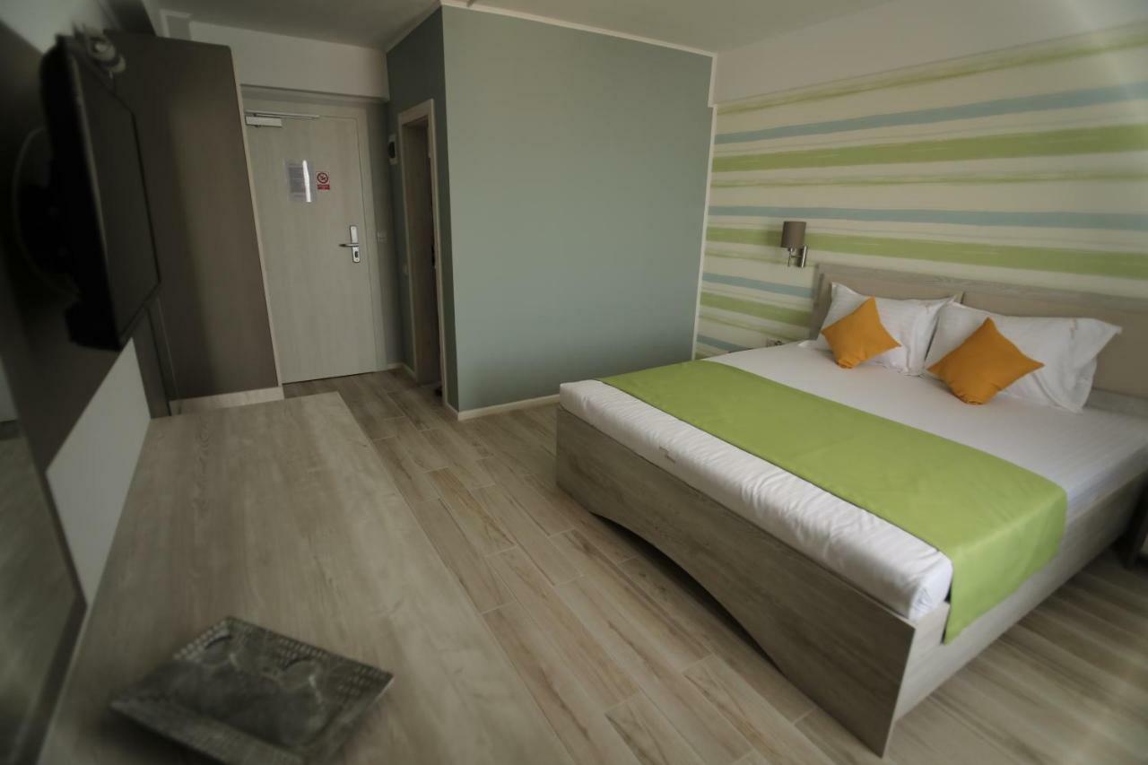 Hotel Dedal Năvodari Exterior foto
